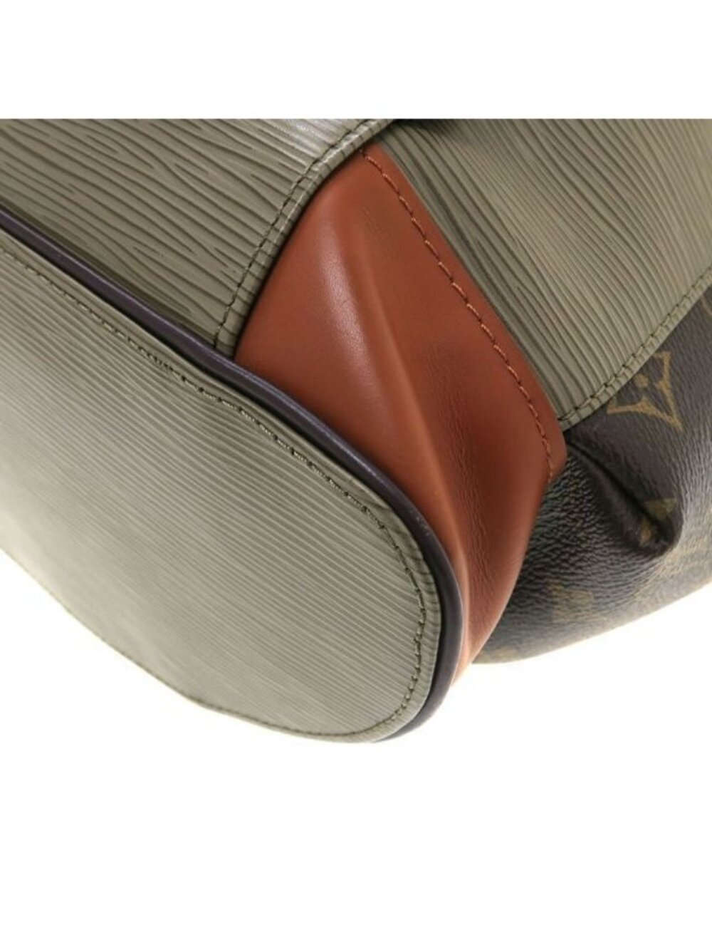 Louis Vuitton Epi Christopher Mm Backpack - Picture 5 of 9